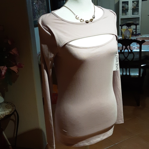 NINE WEST TAN Blouse Spandex - Picture 2 of 5